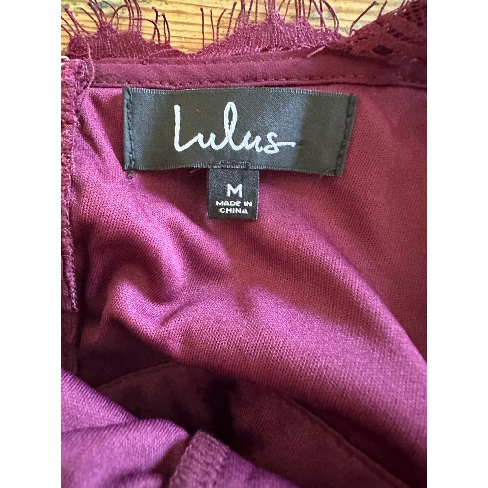 Lulus Women’s Burgundy Lace Halter Maxi Dress Size M Flowy Elegant Gown Formal - Picture 6 of 8